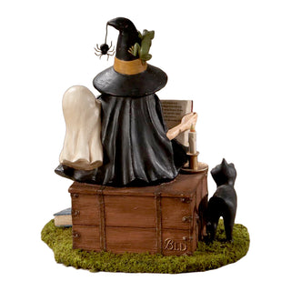 Bethany Lowe Halloween: Ghost Stories Witch Figurine sparkle-castle