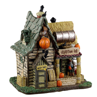 Lemax Spooky Town Halloween Village: "The Last Straw" House of The Scarecrow sparkle-castle