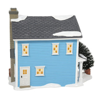 National Lampoon’s Christmas Vacation Village: Chester House sparkle-castle