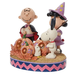 Jim Shore Peanuts: Peanuts Gang with Boo Carved Pumpkins Figurine sparkle-castle